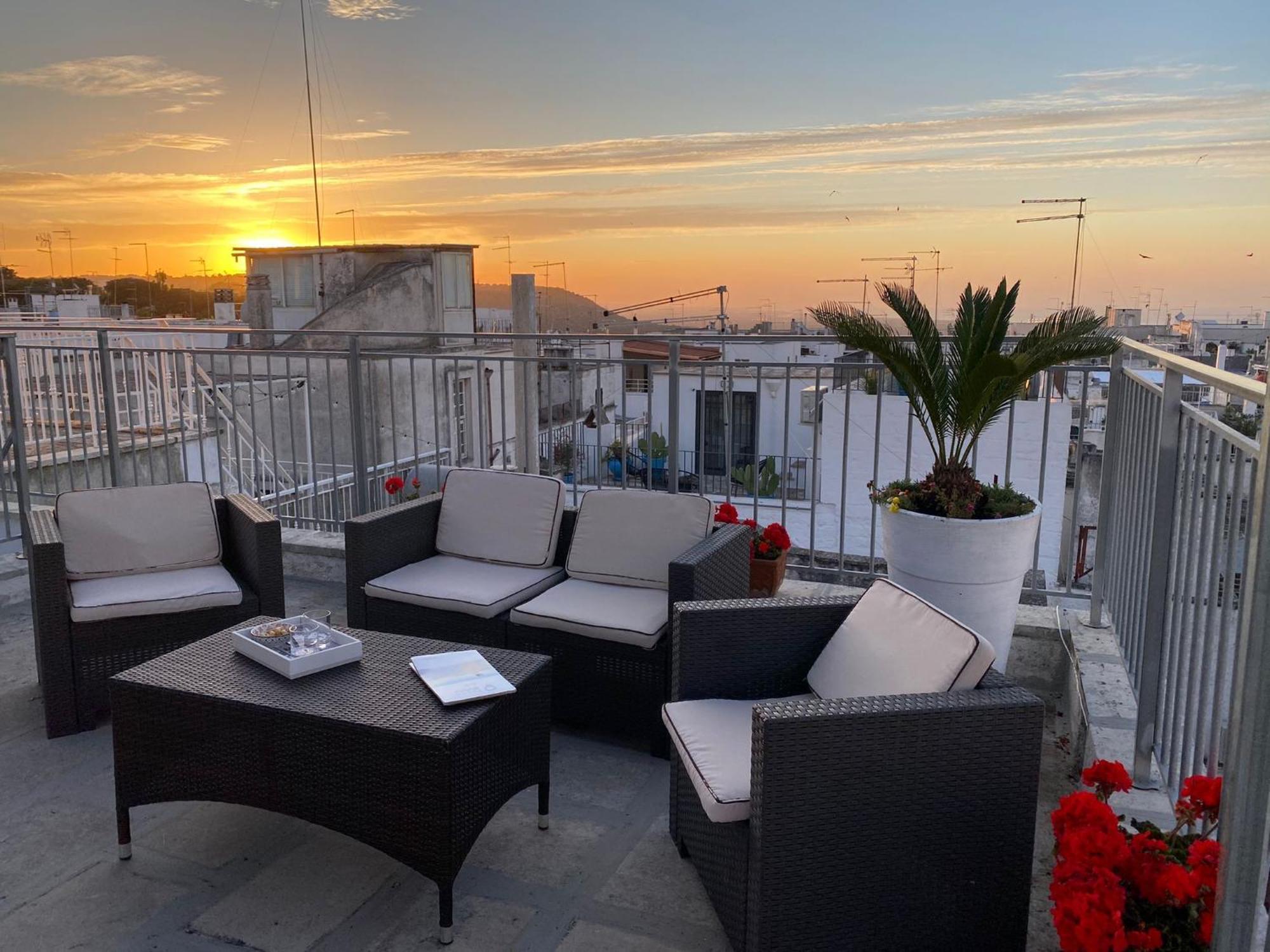 800S Home Luxury Rooms Остуни Экстерьер фото